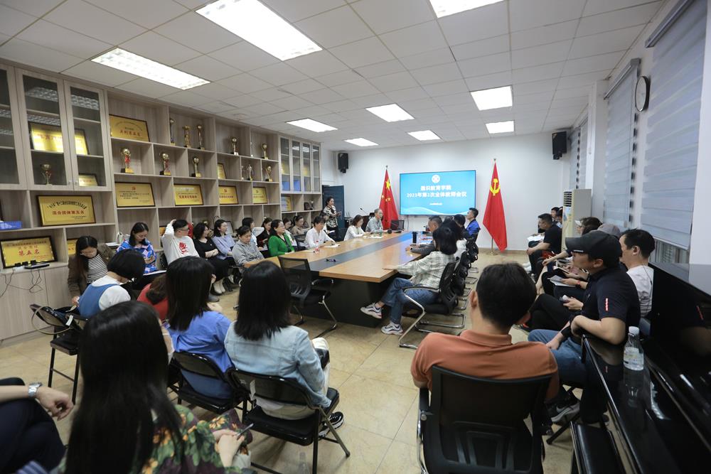 12576817f3054c7d807800bf4fc27723.JPG 12576817f3054c7d807800bf4fc27723.JPG